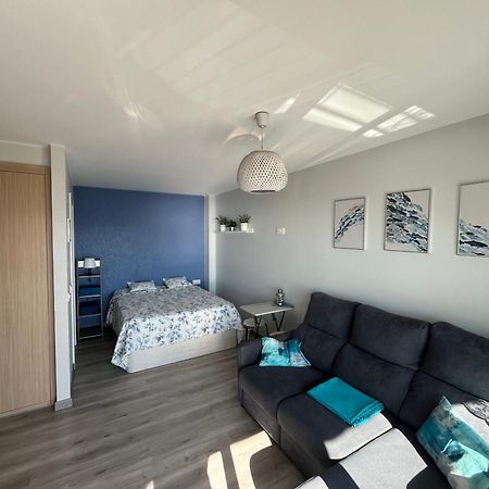 Estudio Con Impresionantes Vistas Al Mar Blanes Exterior foto