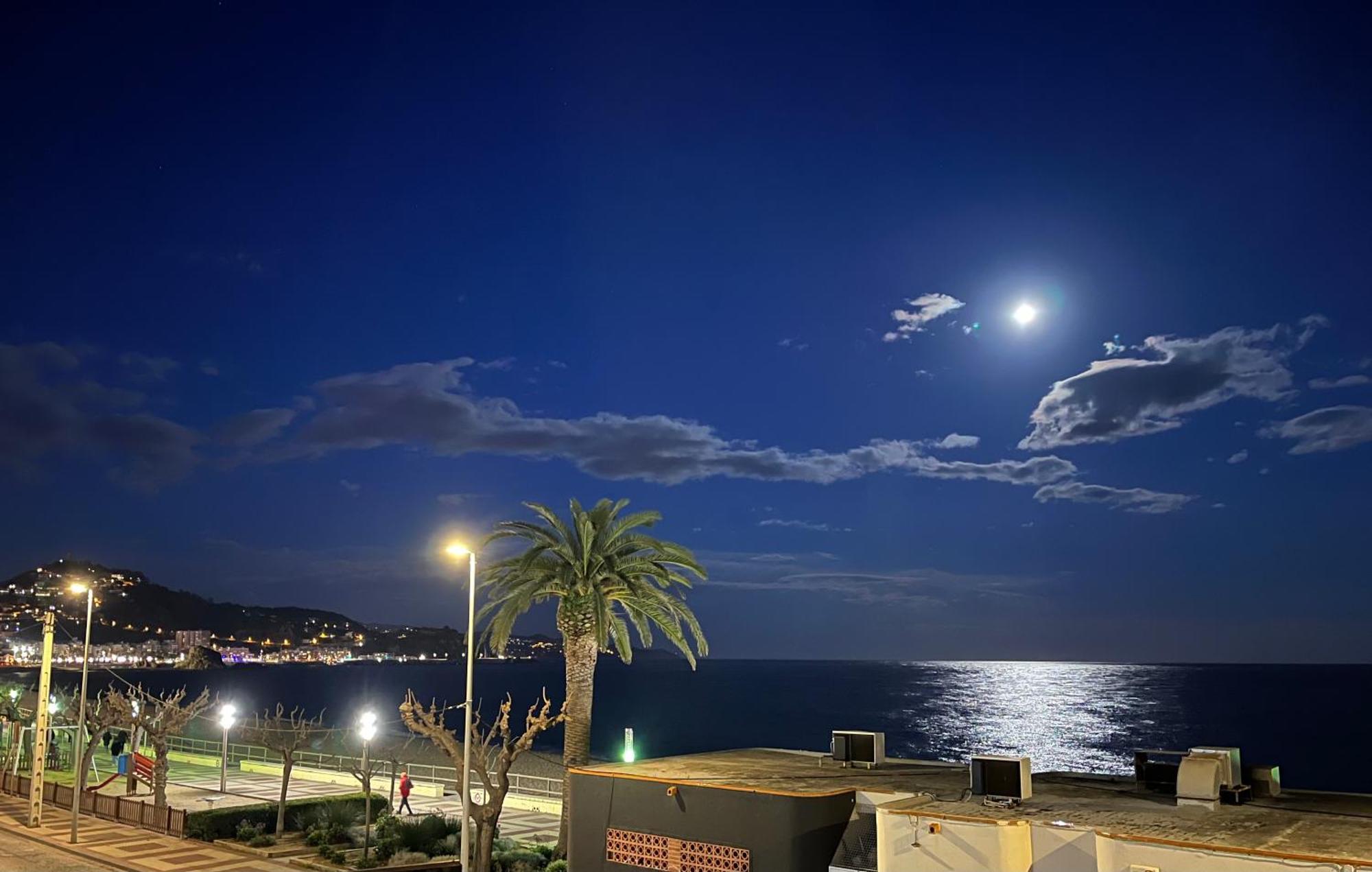 Estudio Con Impresionantes Vistas Al Mar Blanes Exterior foto