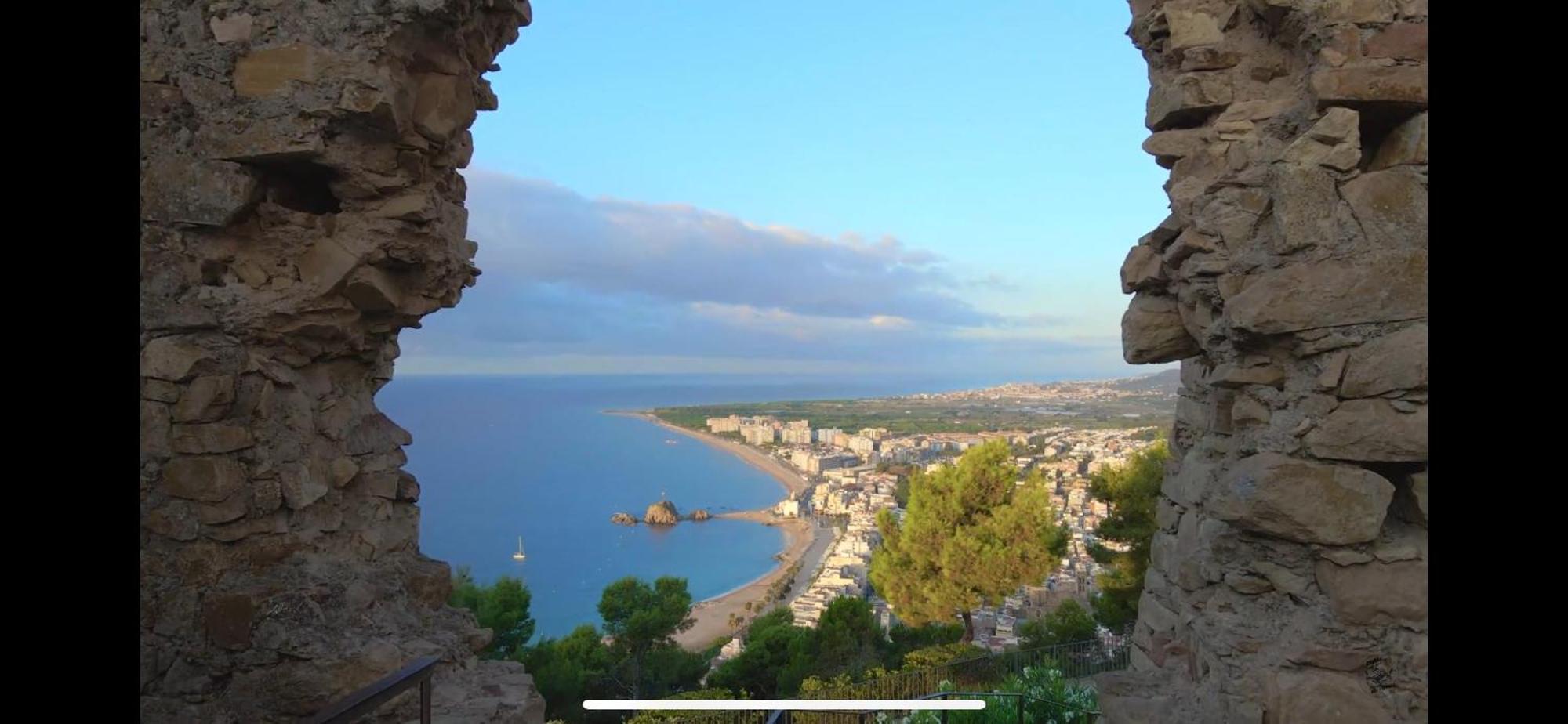 Estudio Con Impresionantes Vistas Al Mar Blanes Exterior foto