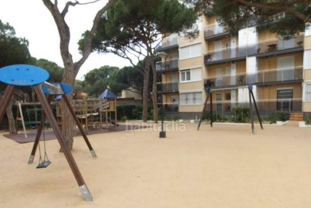 Estudio Con Impresionantes Vistas Al Mar Blanes Exterior foto
