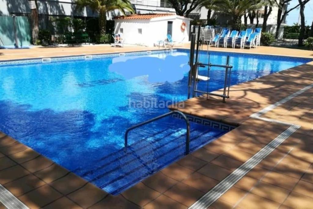 Estudio Con Impresionantes Vistas Al Mar Blanes Exterior foto
