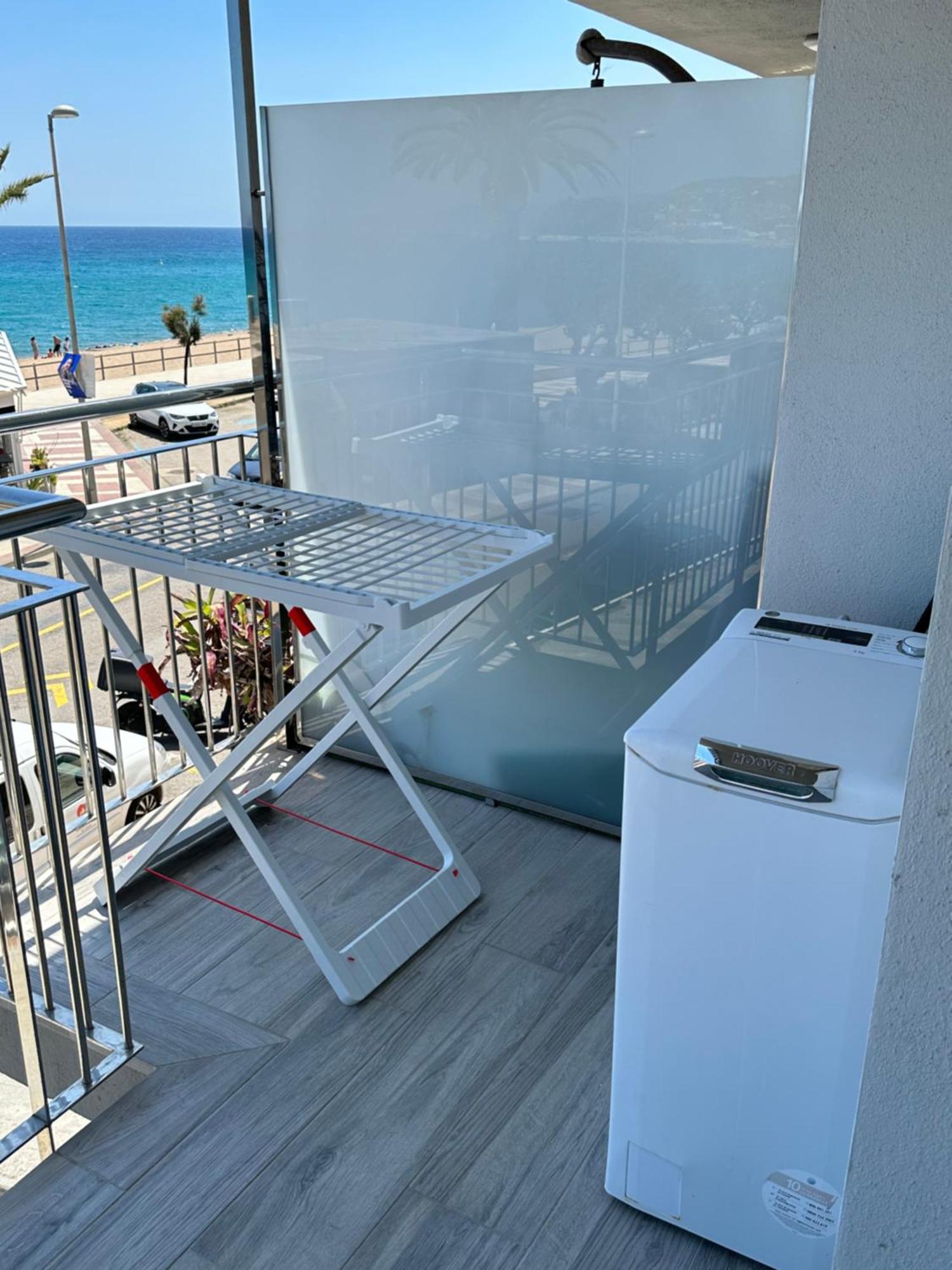Estudio Con Impresionantes Vistas Al Mar Blanes Exterior foto